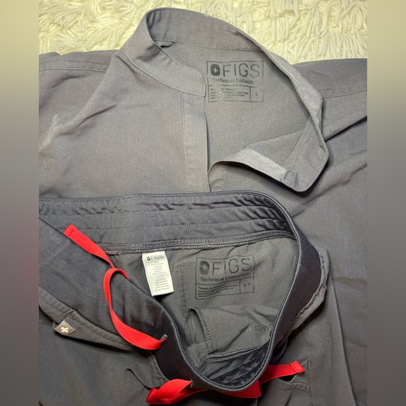 WOMEN FIGS CHARCOAL SET - Picture 2 of 2